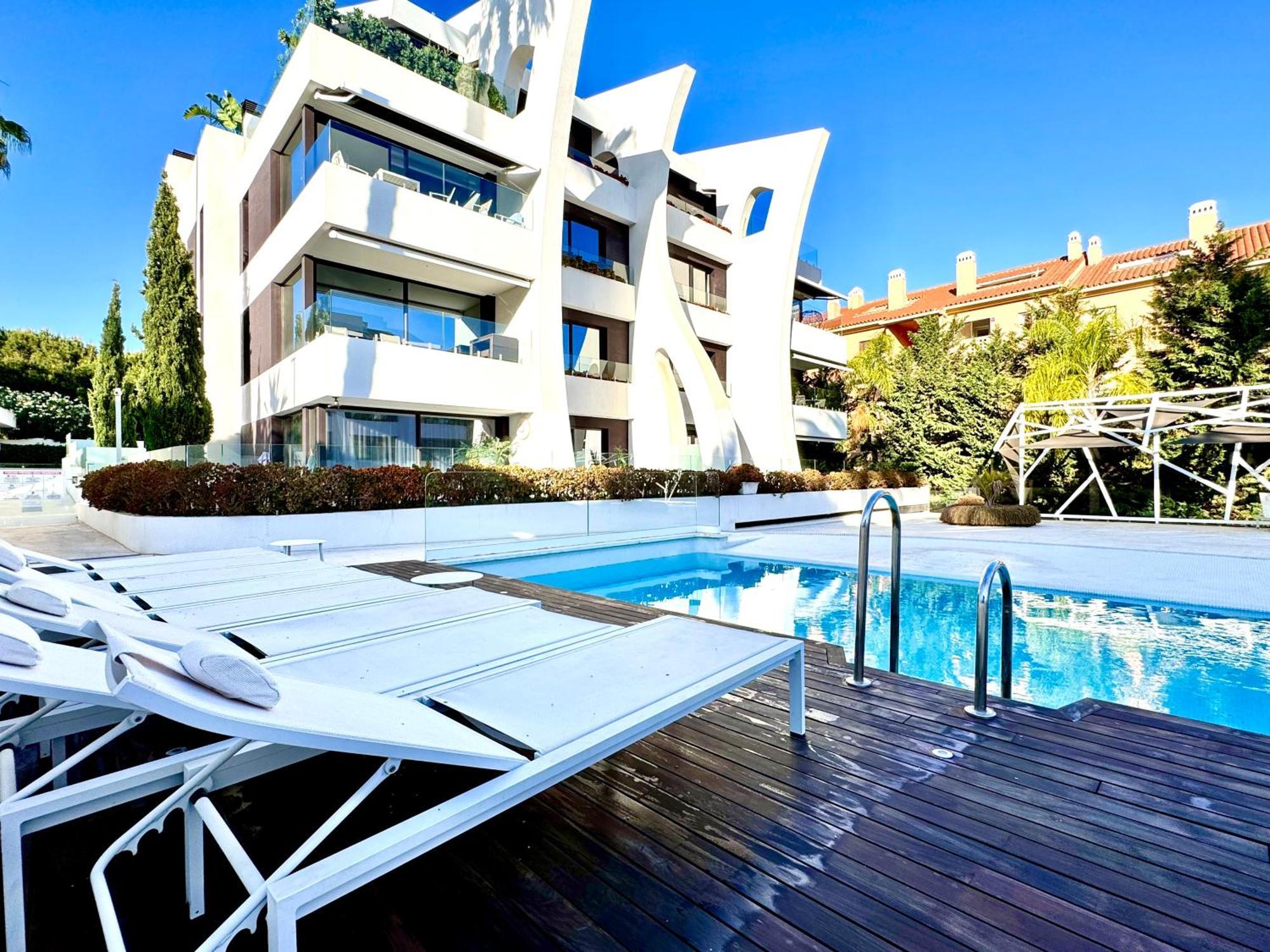 Modern Holiday Apartments Apartment