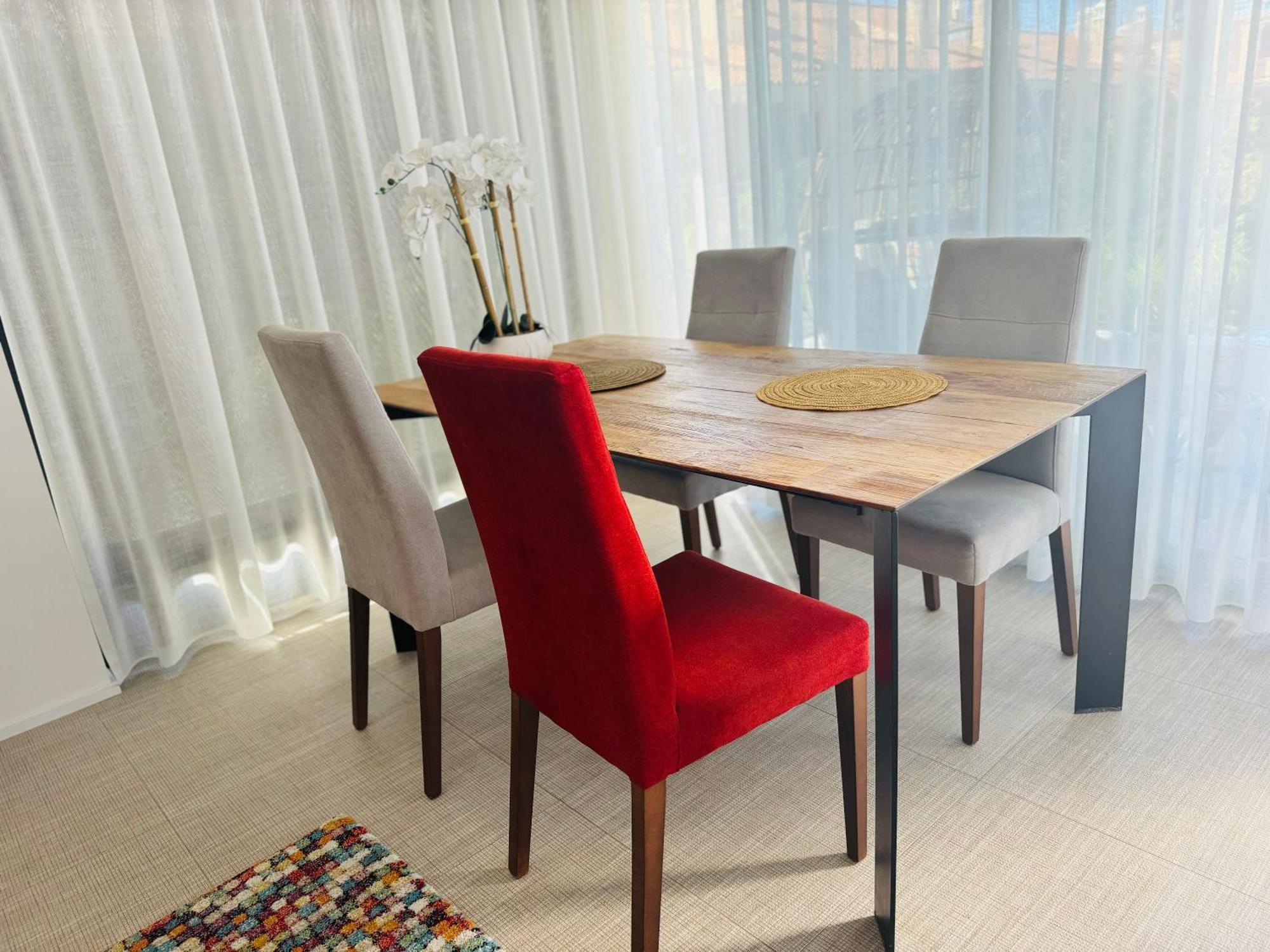 Modern Holiday Apartments Apartment
